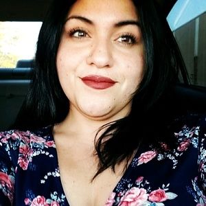 Meet your Posher, Denisse